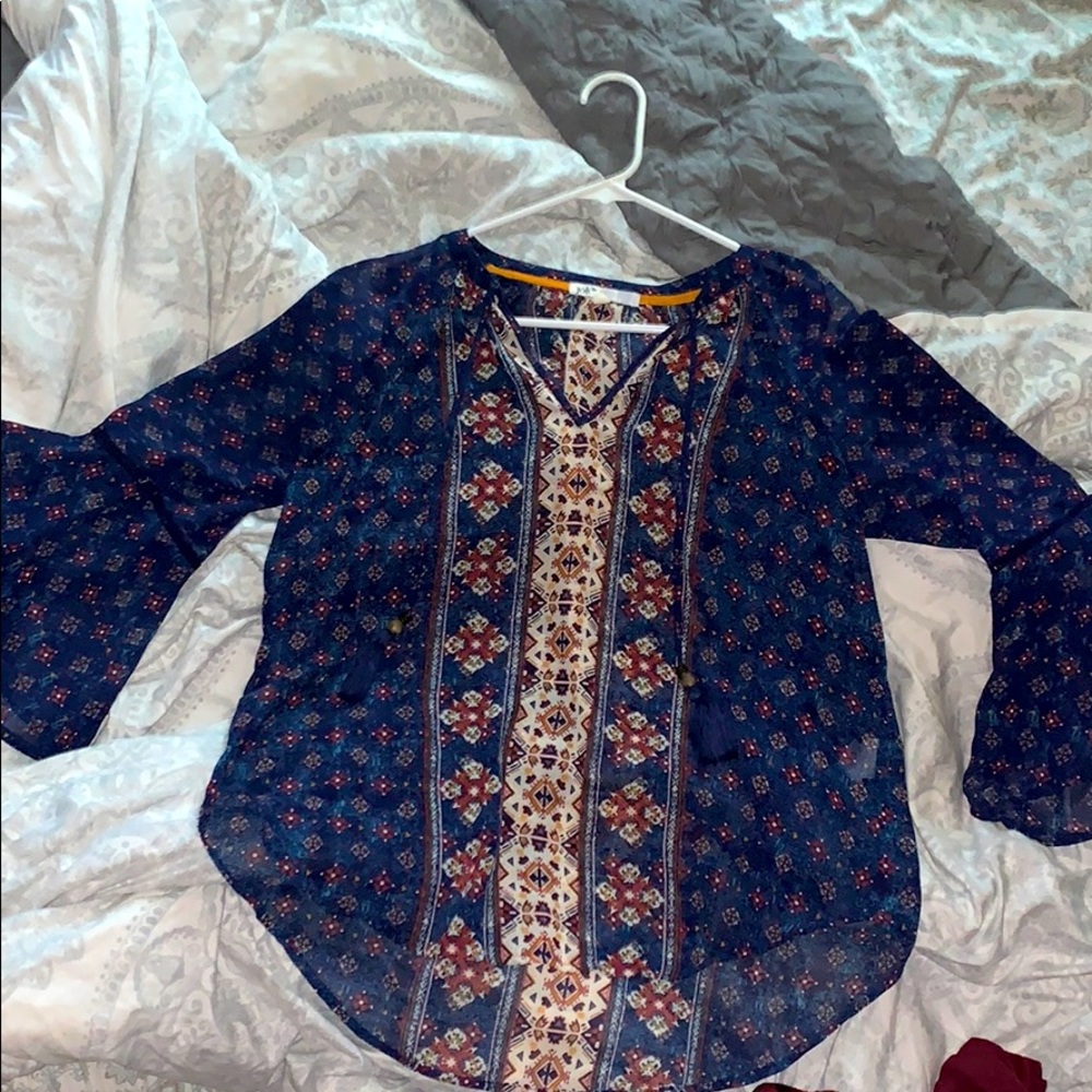 Multicolor bell sleeve top